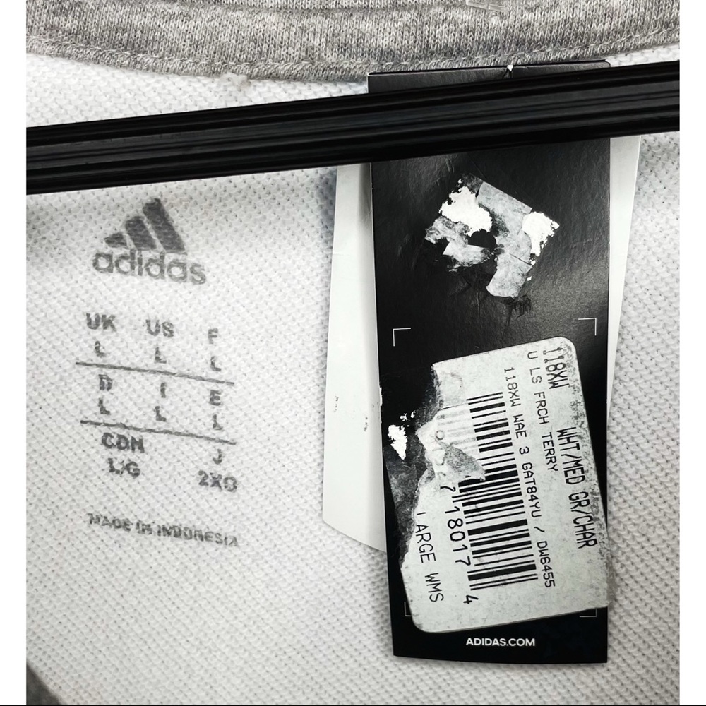 NWT Georgia Tech Yellow Jackets Gray White Wide Neck Large Adidas Sweatshirt - Picture 4 of 5